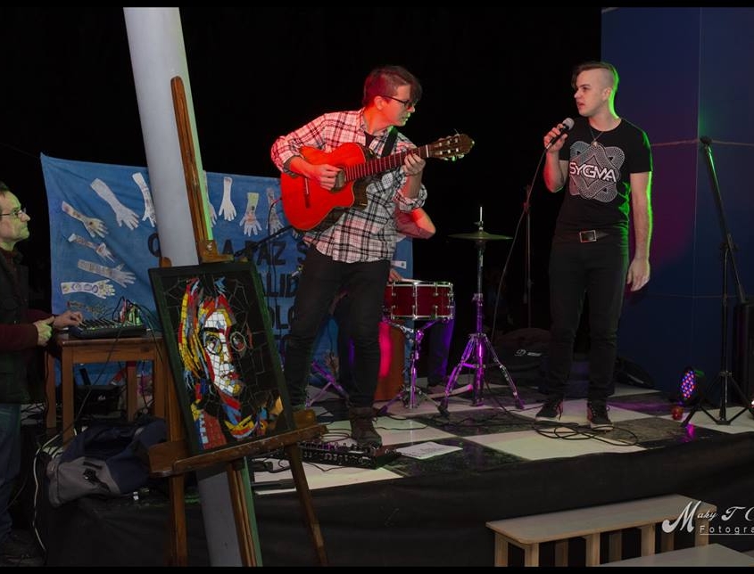 43222174_1869745206428718_6184657961692954624_n