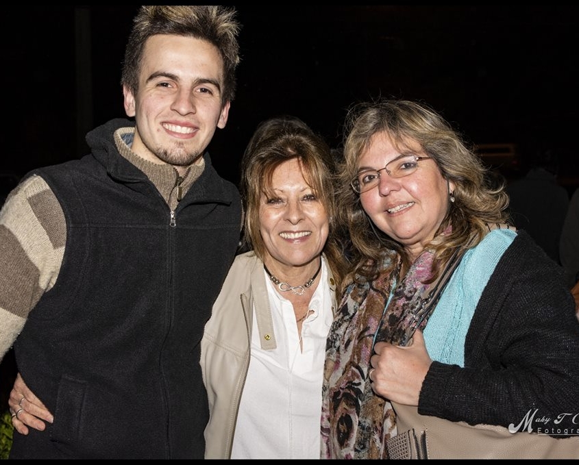 43223458_1869748923095013_5419835087841656832_n