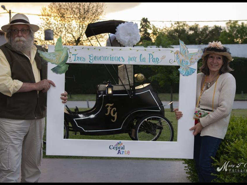 43299293_1869742086429030_2968379218276122624_n